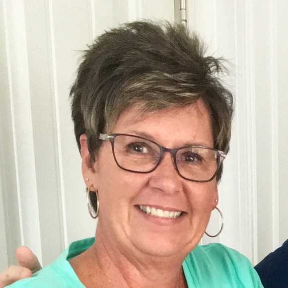 Meet your Posher, Janice - Picture 3 of 4